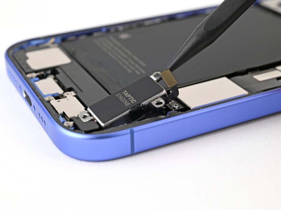 Замена нижнего динамика iPhone 16 Замена нижнего динамика iPhone 16