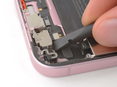 Замена разъема зарядки iPhone 15 Замена разъема зарядки iPhone 15