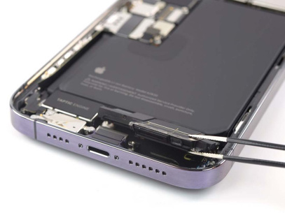 Замена нижнего микрофона iPhone 14 Pro Max Замена нижнего микрофона iPhone 14 Pro Max
