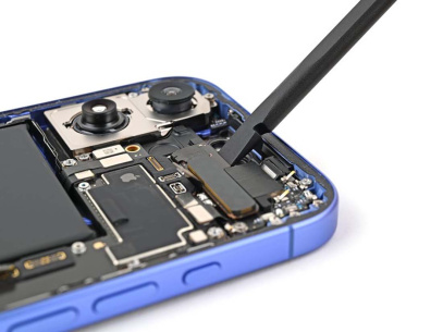 Ремонт материнской платы iPhone 16 Plus Ремонт материнской платы iPhone 16 Plus