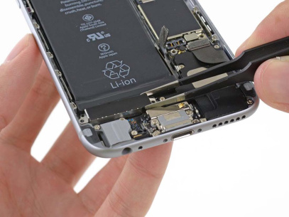 Замена вибромотора iPhone 6s Замена вибромотора iPhone 6s