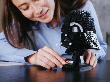 Конструктор LEGO STAR WARS "Шлем Дарта Вейдера" (75304) Конструктор LEGO STAR WARS "Шлем Дарта Вейдера" (75304)