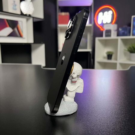 Уценка Apple iPhone 16 Pro Max 512Gb Black Titanium IMEI: 9200 Уценка Apple iPhone 16 Pro Max 512Gb Black Titanium IMEI: 9200