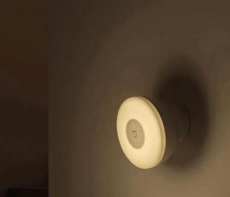 Умный ночник Xiaomi Night Light 2 с bluetooth (MJYD02YL-A) Белый Умный ночник Xiaomi Night Light 2 с bluetooth (MJYD02YL-A) Белый