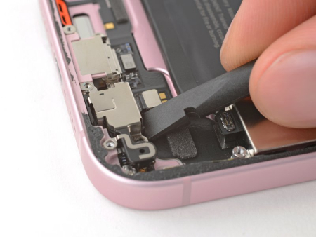 Замена верхнего динамика iPhone 15 Plus Замена верхнего динамика iPhone 15 Plus