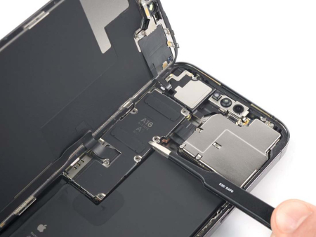 Ремонт материнской платы iPhone 14 Pro Max