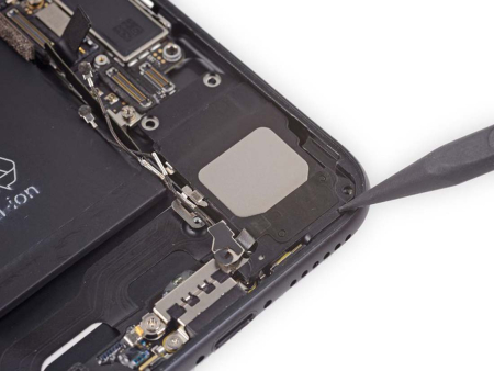Замена фронтального микрофона iPhone 7 Замена фронтального микрофона iPhone 7